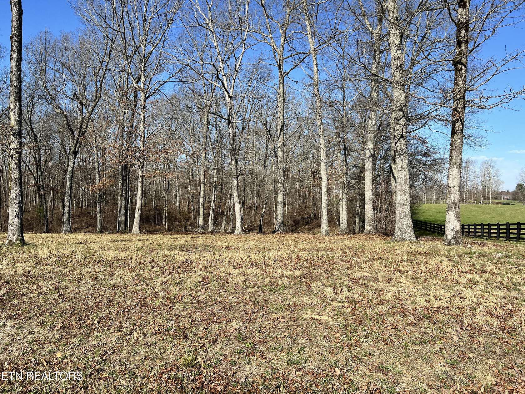 1.3 Acres of Residential Land for Sale in Crossville, Tennessee