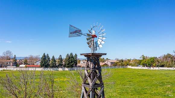 2.9 Acres of Commercial Land for Sale in Dixon, California
