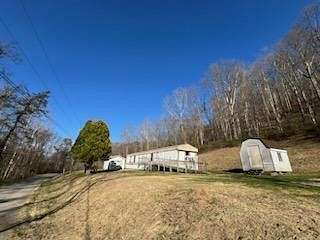 6 Acres of Residential Land with Home for Sale in Catlettsburg, Kentucky