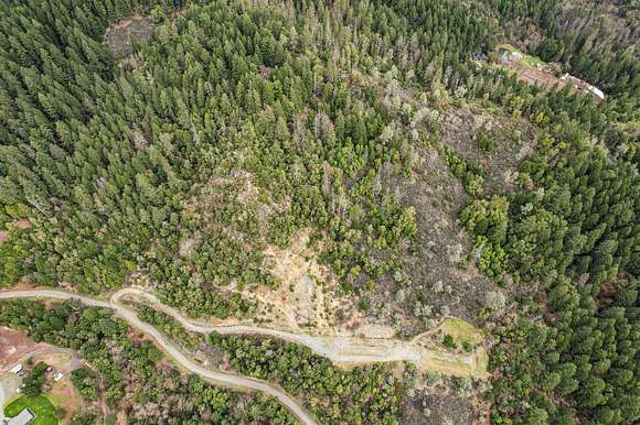 13.8 Acres of Land for Sale in Willow Creek, California