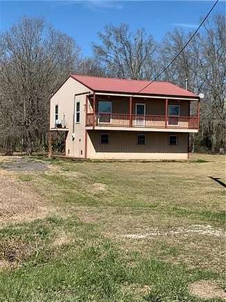 2.1 Acres of Residential Land with Home for Sale in Marksville, Louisiana
