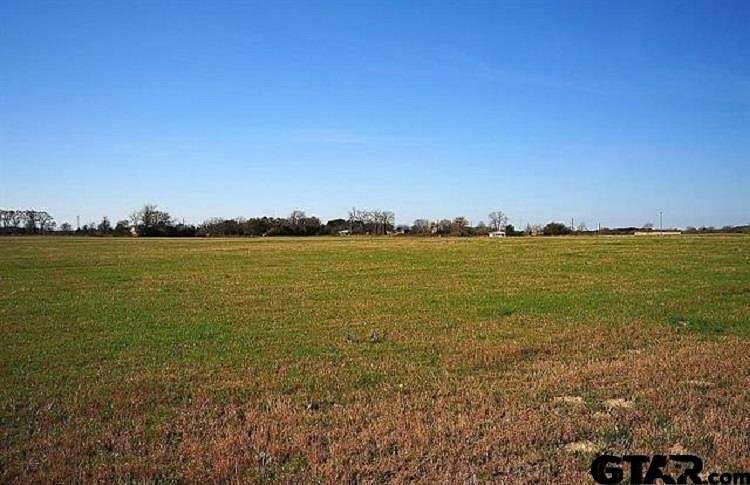 3.2 Acres of Residential Land for Sale in Lindale, Texas