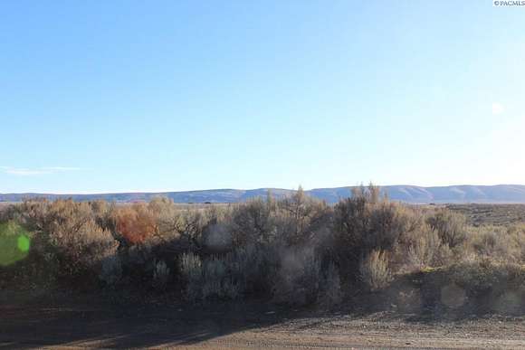 100 Acres of Land for Sale in Yakima, Washington
