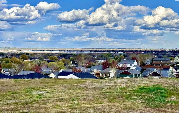 0.6 Acres of Residential Land for Sale in West Richland, Washington