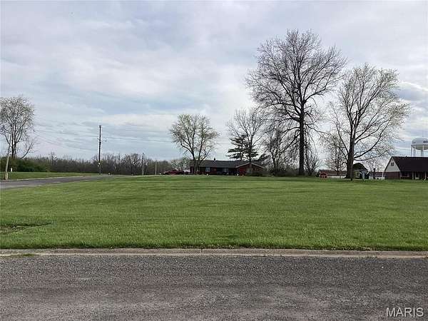 0.32 Acres of Residential Land for Sale in Freeburg, Illinois