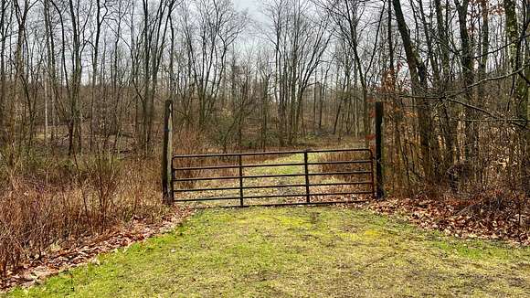 4.5 Acres of Residential Land for Sale in East Canton, Ohio