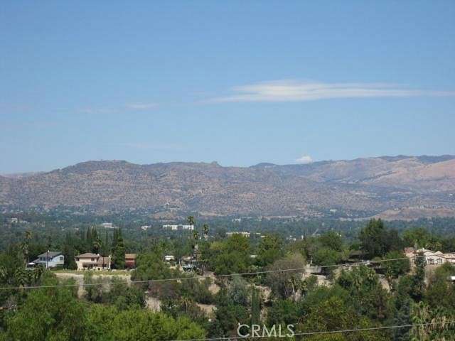 0.54 Acres of Residential Land for Sale in Woodland Hills, California
