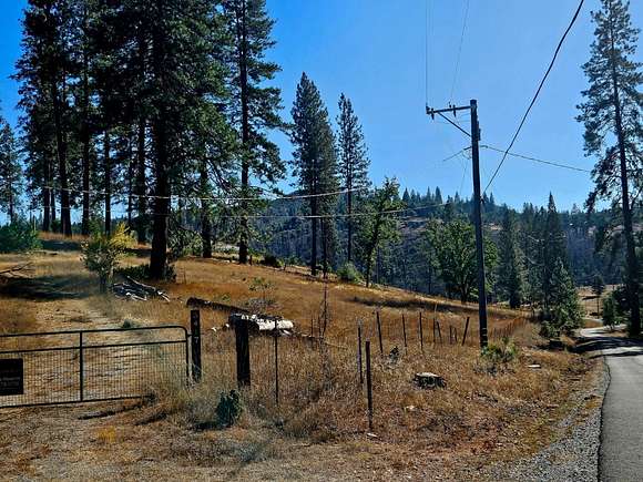 6.22 Acres of Residential Land for Sale in Mountain Ranch, California