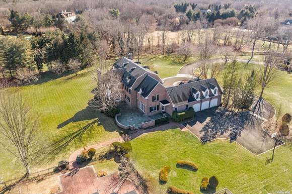 4.2 Acres of Residential Land with Home for Sale in Old Westbury, New York