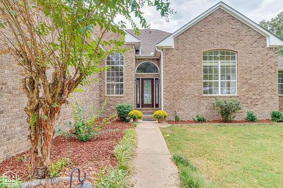5.6 Acres of Residential Land with Home for Sale in Jonesboro, Arkansas