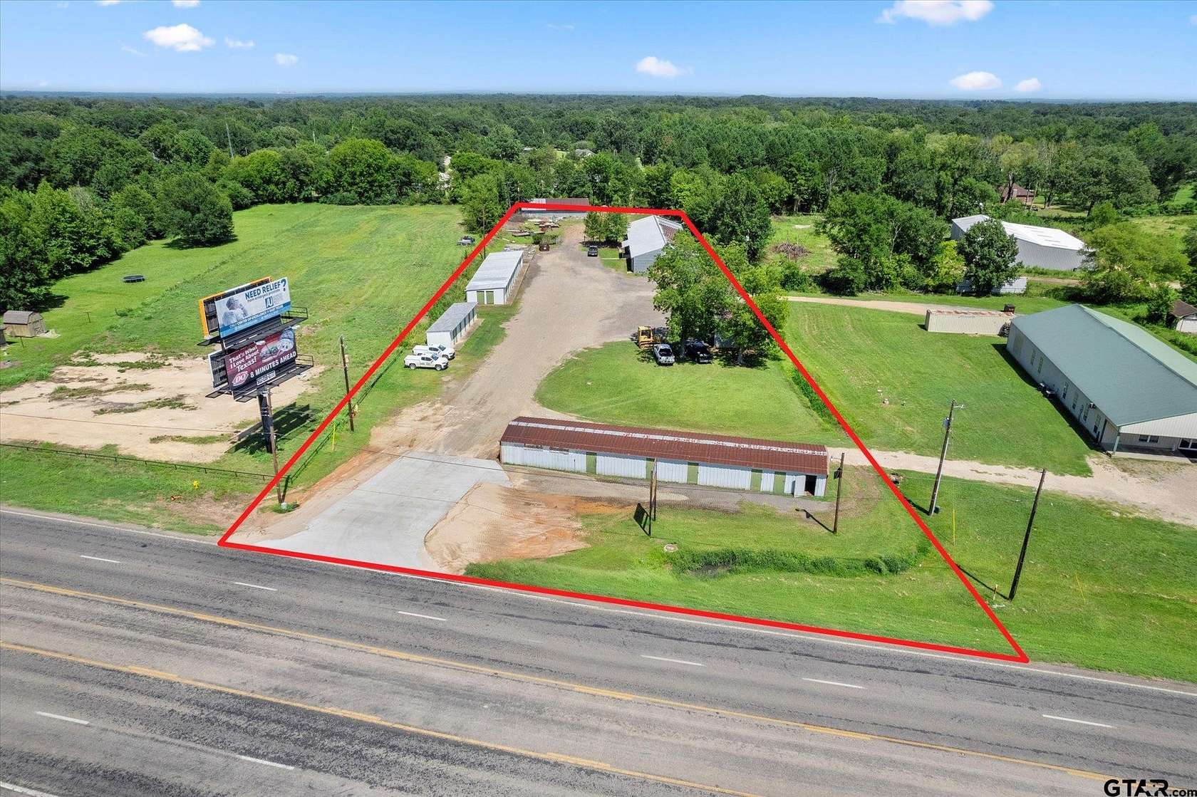 2 Acres of Improved Commercial Land for Sale in Pittsburg, Texas