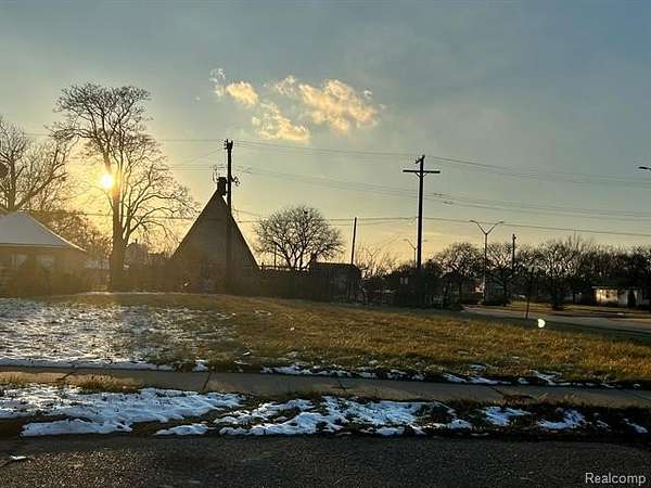 0.13 Acres of Commercial Land for Sale in Detroit, Michigan