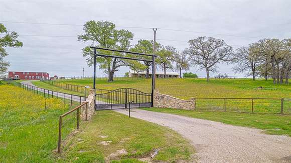 30 Acres of Agricultural Land with Home for Sale in Buffalo, Texas