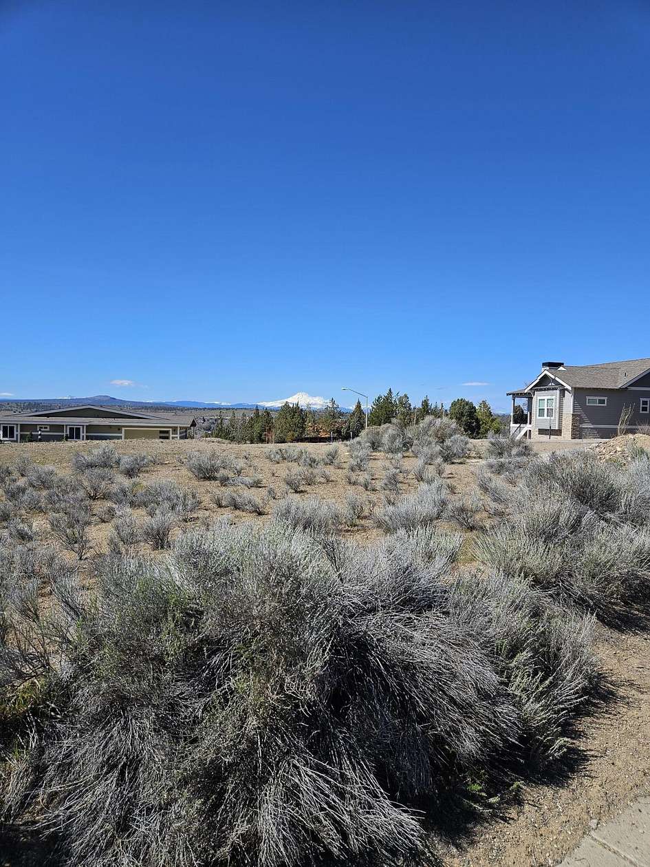 0.31 Acres of Residential Land for Sale in Madras, Oregon
