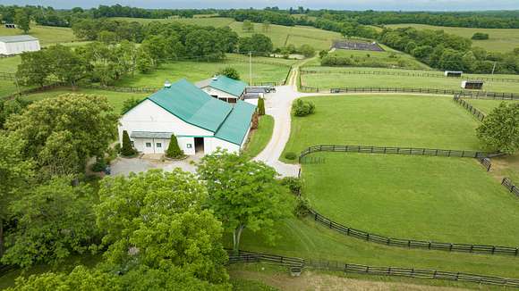 100 Acres of Agricultural Land with Home for Sale in Paris, Kentucky