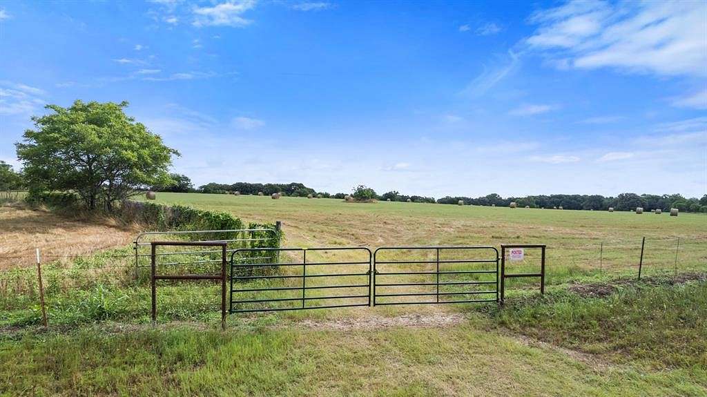 44.3 Acres of Land for Sale in Mount Pleasant, Texas
