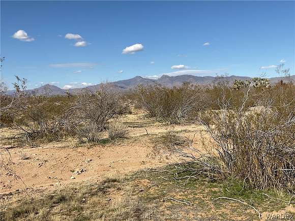 18.3 Acres of Land for Sale in Yucca, Arizona