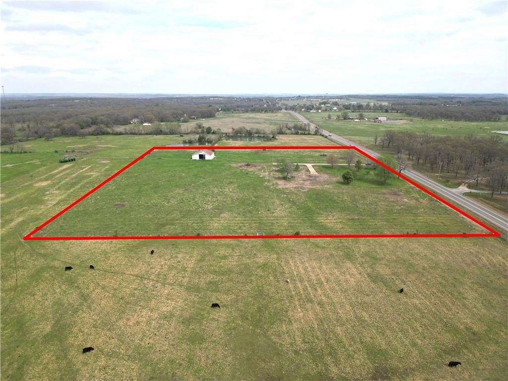 10 Acres of Mixed-Use Land for Sale in Tahlequah, Oklahoma