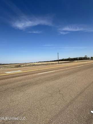 32 Acres of Commercial Land for Sale in Tunica, Mississippi