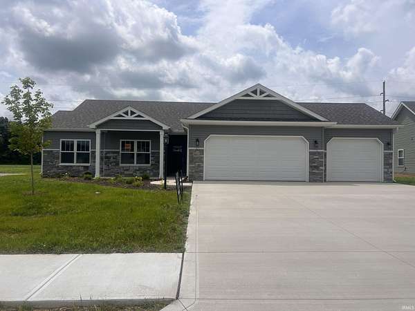 0.25 Acres of Residential Land with Home for Sale in North Manchester, Indiana