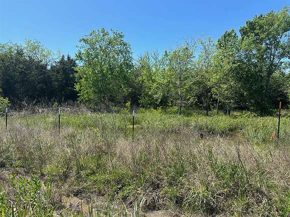 10.1 Acres of Land for Sale in Kaufman, Texas