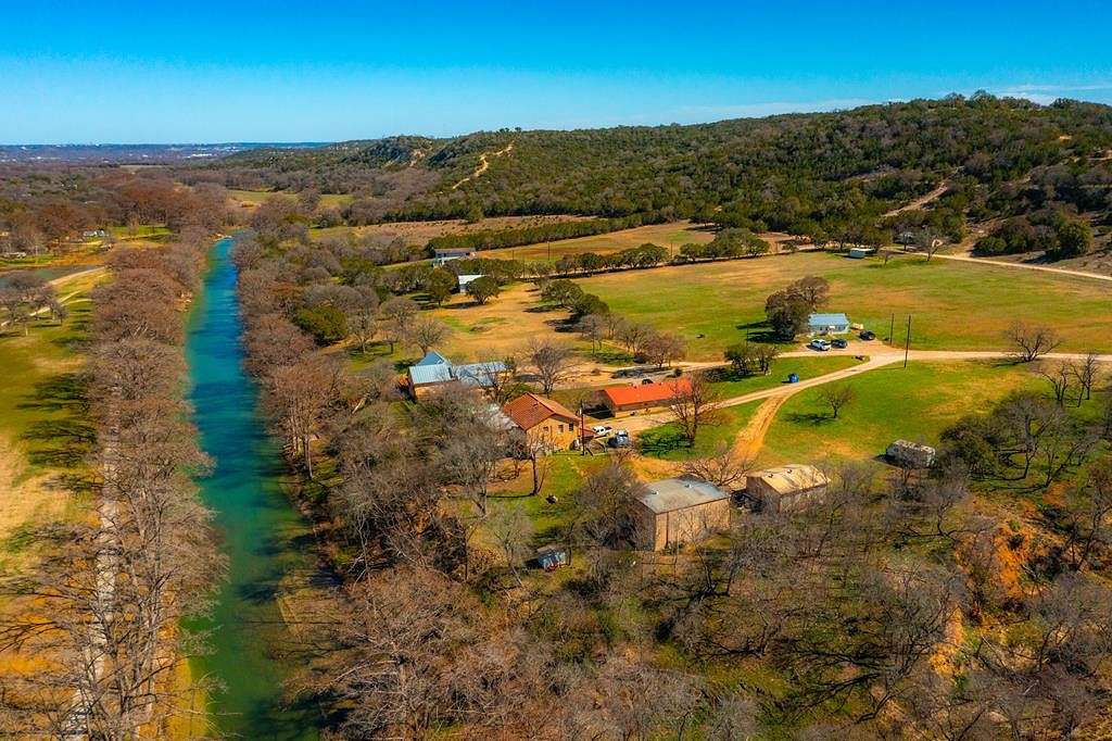 18 Acres of Improved Land for Sale in Ingram, Texas