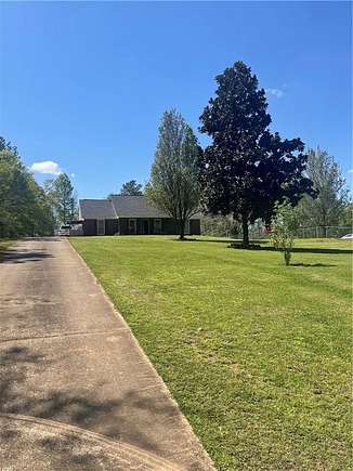 2 Acres of Residential Land with Home for Sale in Salem, Alabama