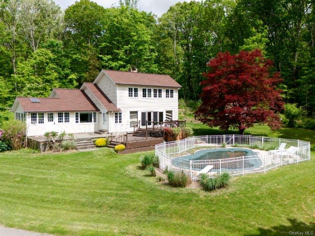 19 Acres of Land with Home for Sale in Pawling, New York