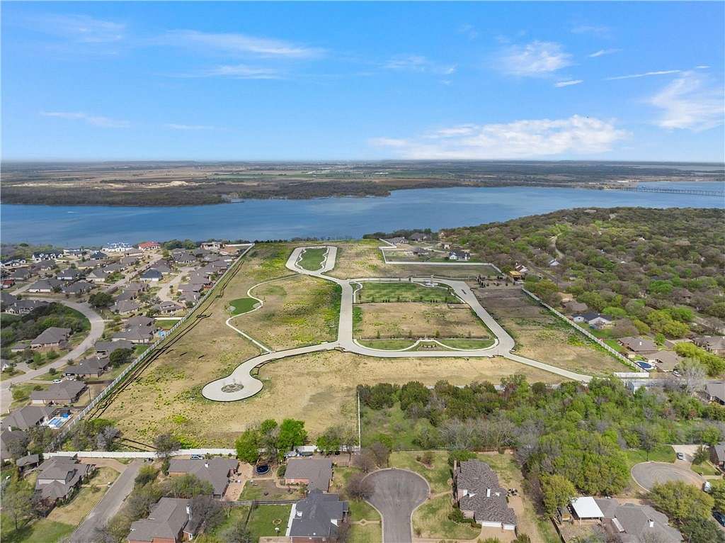 0.51 Acres of Residential Land for Sale in Woodway, Texas