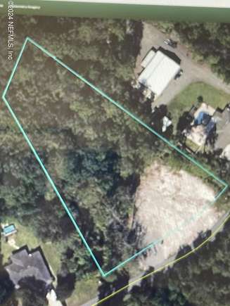 3.6 Acres of Residential Land for Sale in Middleburg, Florida
