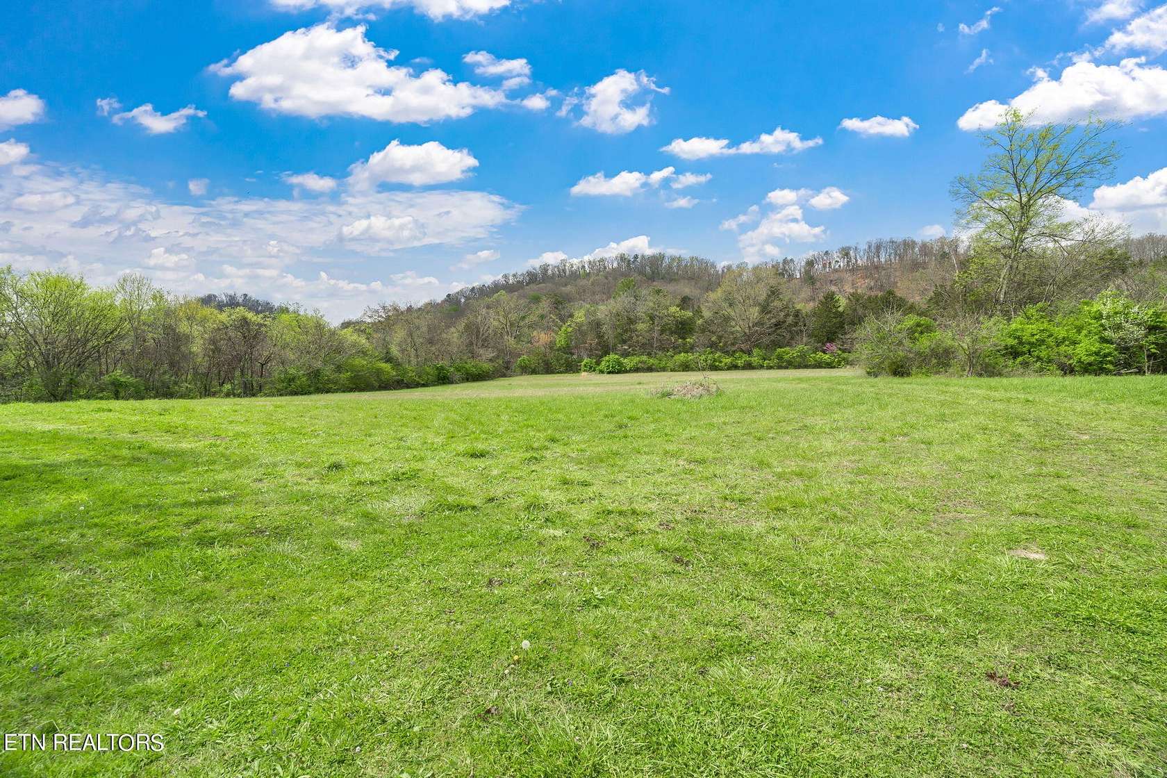 22.62 Acres of Agricultural Land with Home for Sale in Knoxville, Tennessee