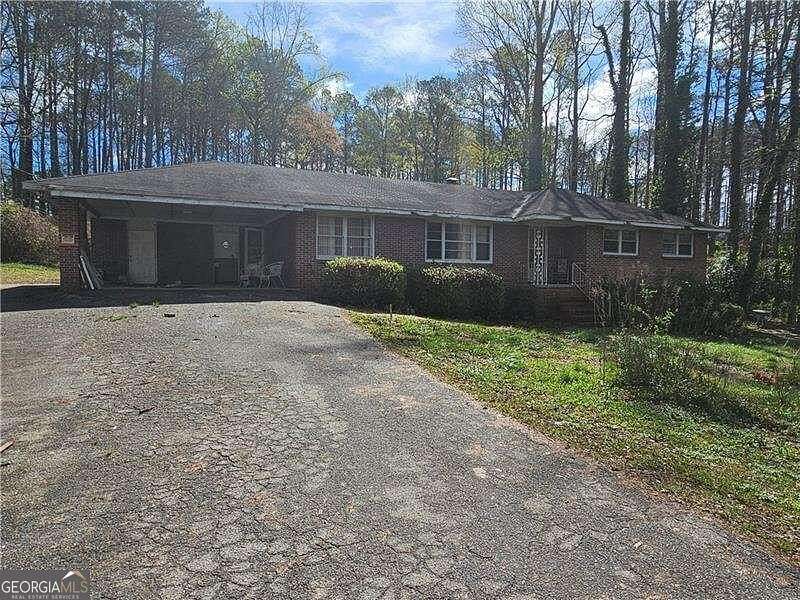2.7 Acres of Residential Land with Home for Sale in Fayetteville, Georgia