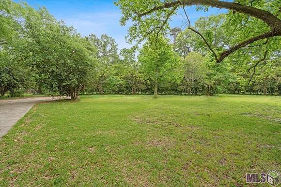 1.21 Acres of Residential Land for Sale in Baton Rouge, Louisiana