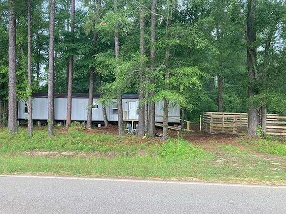 2.2 Acres of Residential Land with Home for Sale in Hahira, Georgia