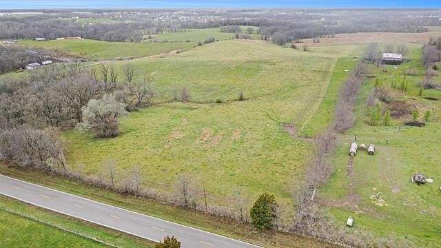 3 Acres of Residential Land for Sale in Smithville, Missouri