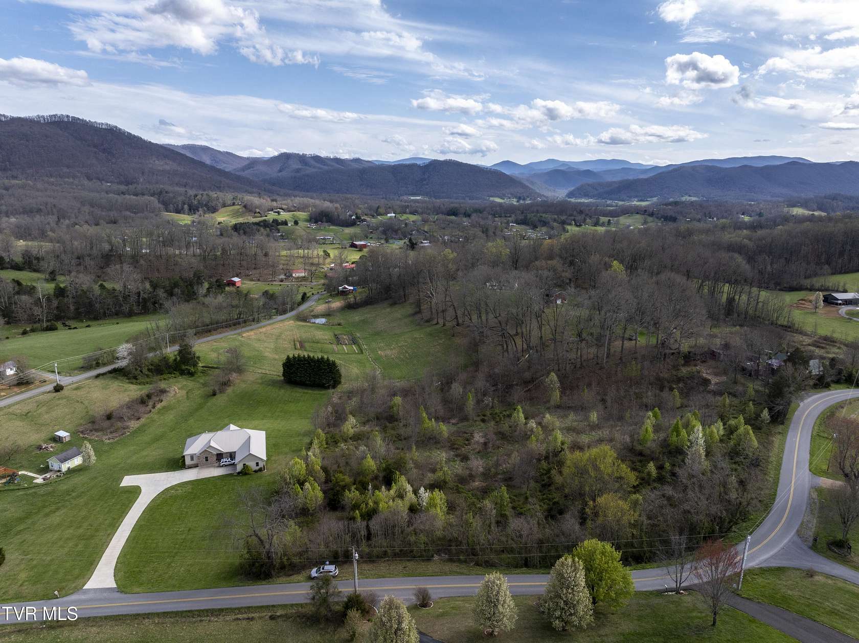 2.3 Acres of Residential Land for Sale in Jonesborough, Tennessee