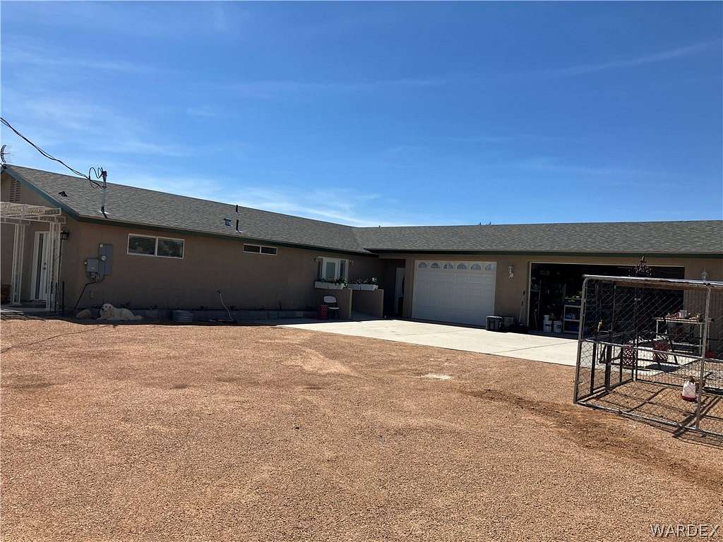 5 Acres of Residential Land with Home for Sale in Kingman, Arizona