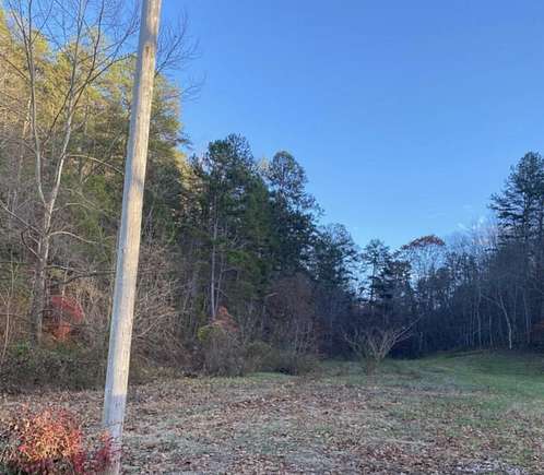 3.3 Acres of Residential Land for Sale in Annville, Kentucky