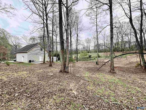 2.5 Acres of Residential Land with Home for Sale in New Market, Alabama