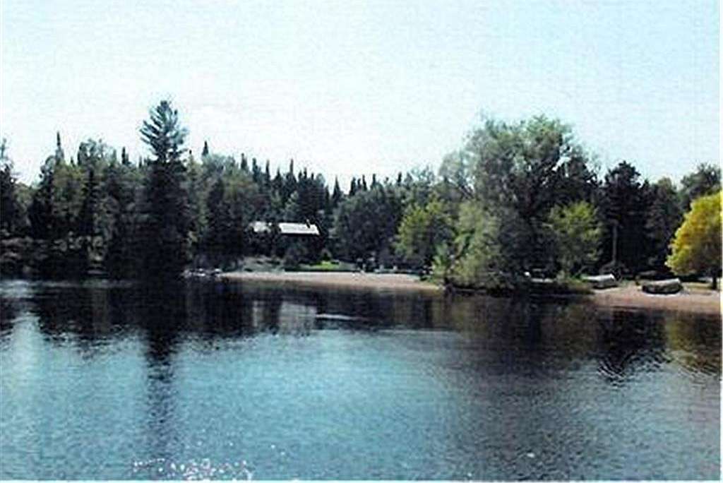 14.5 Acres of Land with Home for Sale in International Falls, Minnesota