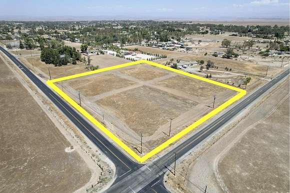 4.5 Acres of Mixed-Use Land for Sale in Madera, California