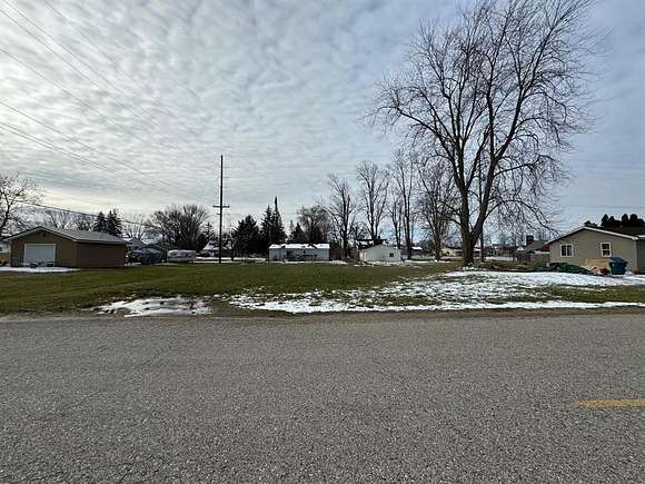 0.15 Acres of Residential Land for Sale in Beaverton, Michigan