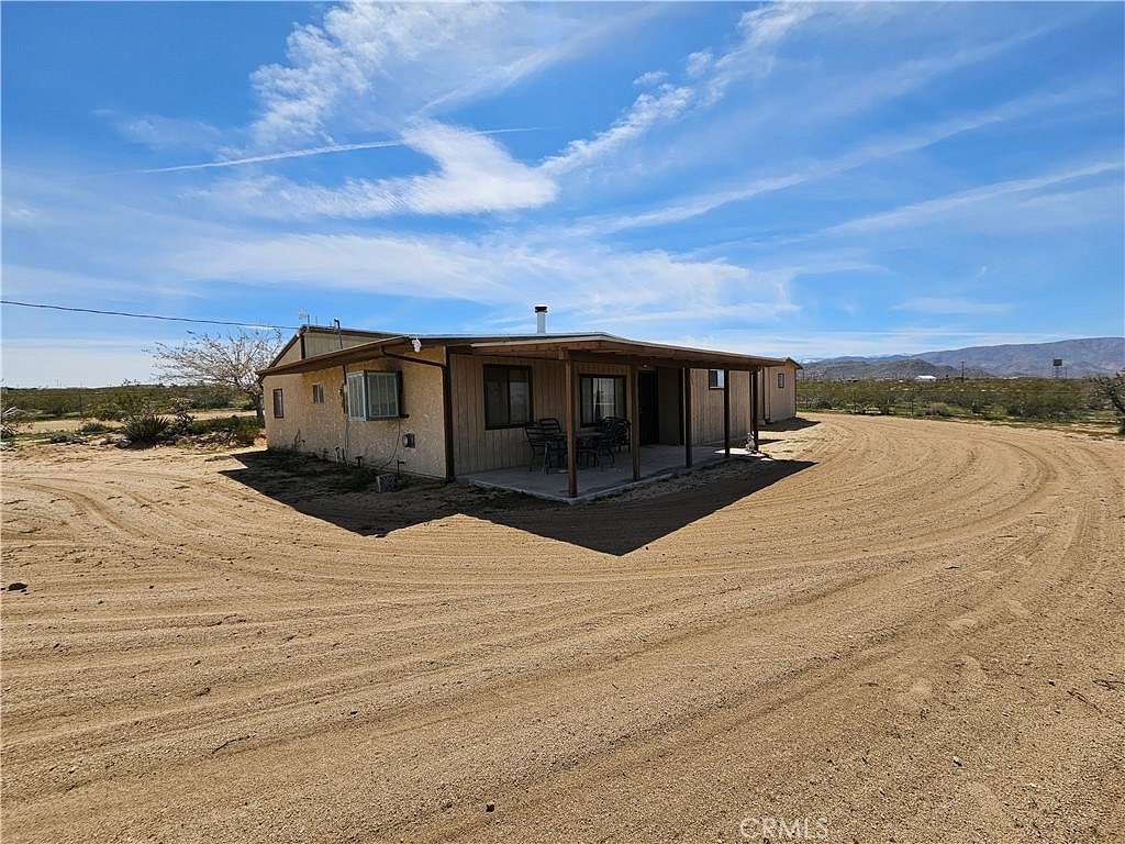 5 Acres of Residential Land with Home for Sale in Johnson Valley, California