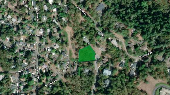 0.61 Acres of Residential Land for Sale in Roseburg, Oregon
