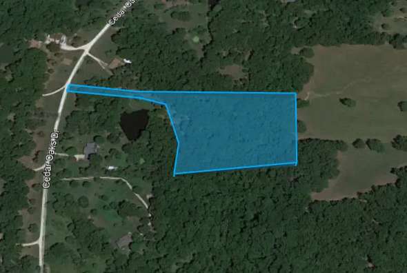 8 Acres of Land for Sale in Fulton, Missouri