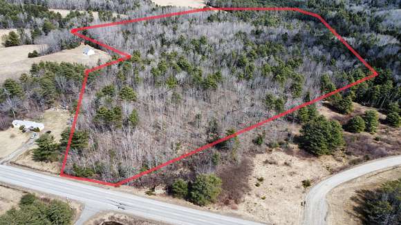 32 Acres of Recreational Land for Sale in Dresden Town, Maine