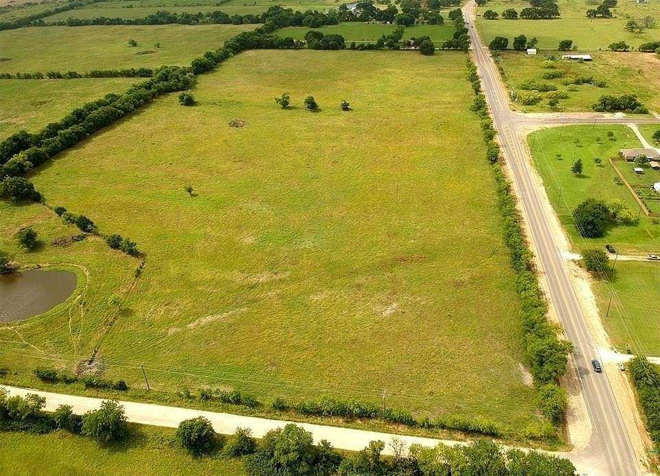 10.4 Acres of Land for Sale in Scurry, Texas