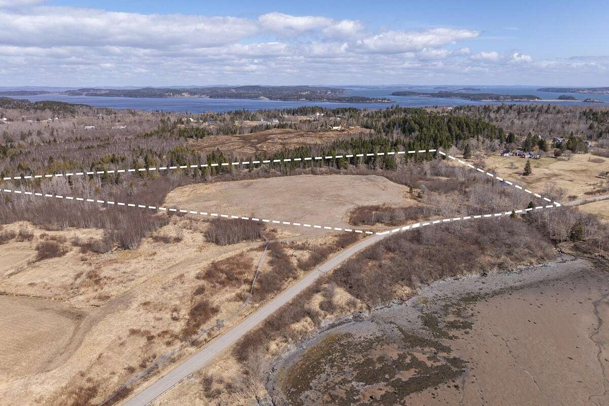 9.2 Acres of Commercial Land for Sale in Eastport, Maine