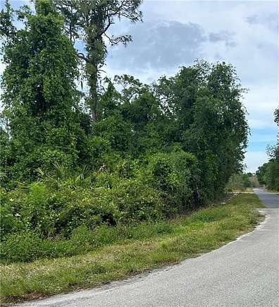 0.28 Acres of Residential Land for Sale in Lake Placid, Florida