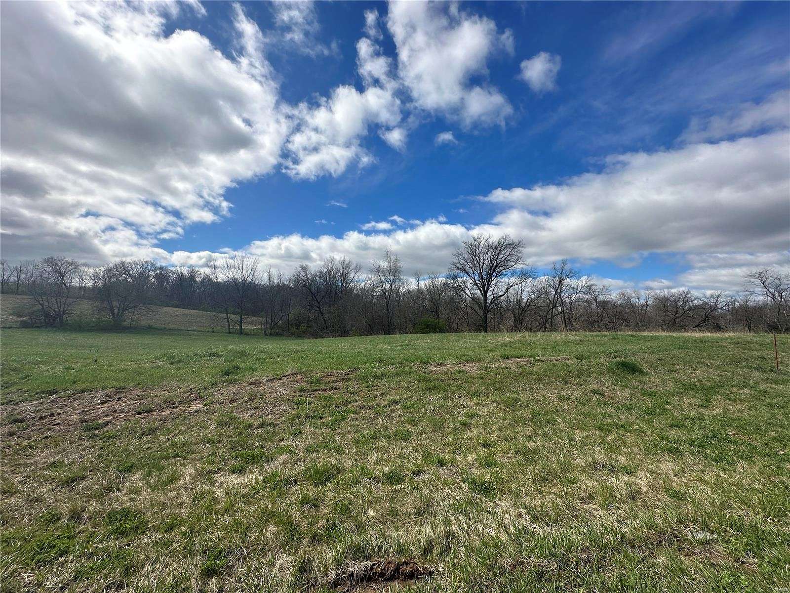 3 Acres of Residential Land for Sale in Hannibal, Missouri